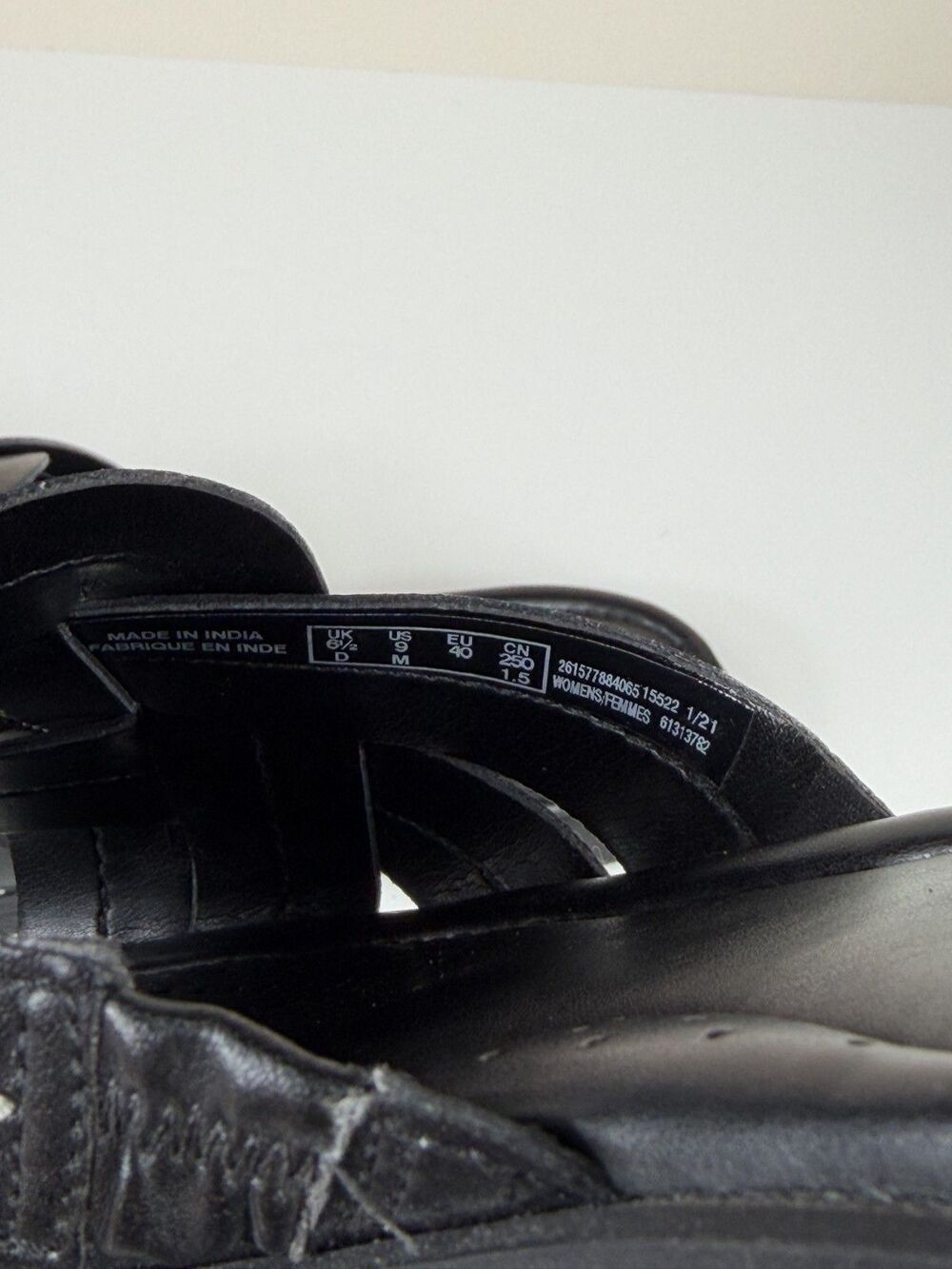 Clarks Collection Women's Slide Sandals Size 9 Black Woven Comfort Sandals - Picture 6 of 10